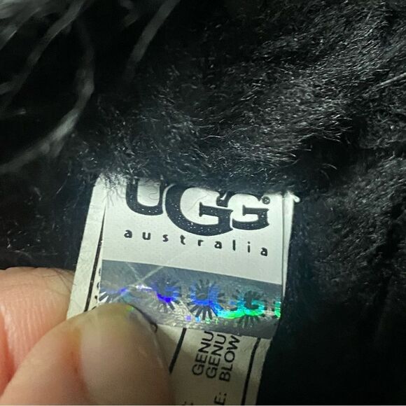 Ugg Black Mongolian Sheepskin Short Cuff Fluffy Mama Boots Size 6 - Picture 3 of 14